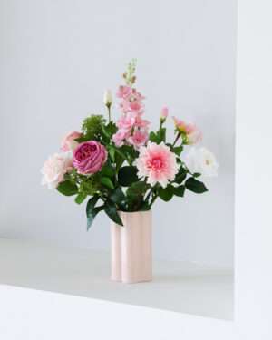 Real touch kunstboeket Small Soft pink. Zonder zijden structuur.